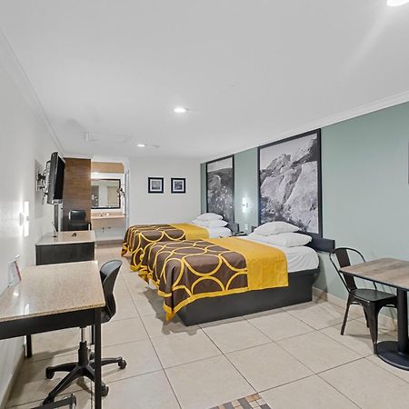 Super 8 By Wyndham Mcallen-Downtown-Airport-La Plaza Mall Ngoại thất bức ảnh
