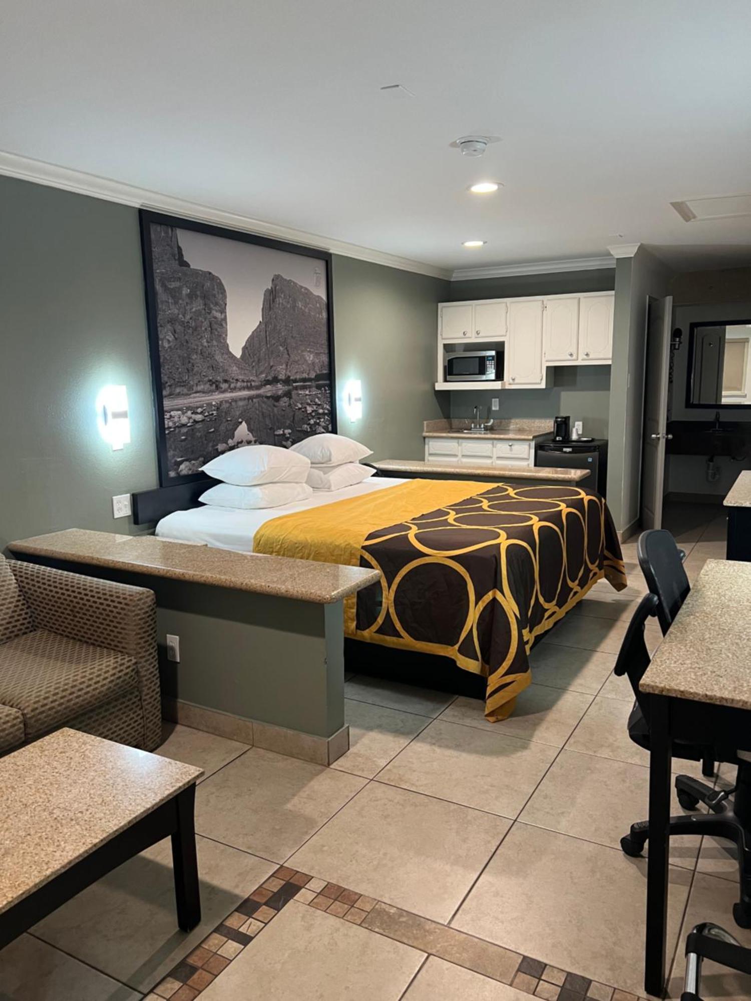 Super 8 By Wyndham Mcallen-Downtown-Airport-La Plaza Mall Ngoại thất bức ảnh