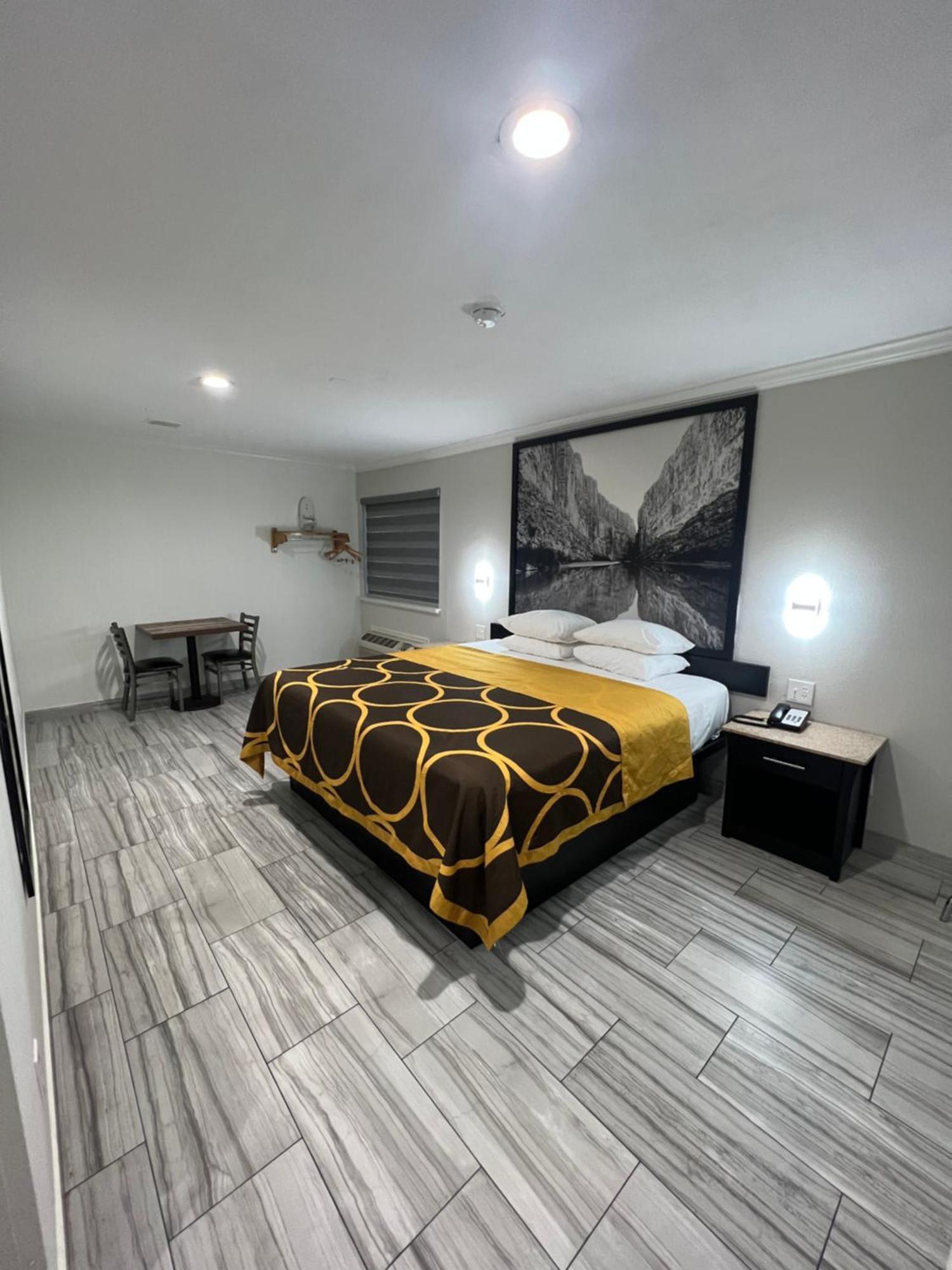 Super 8 By Wyndham Mcallen-Downtown-Airport-La Plaza Mall Ngoại thất bức ảnh