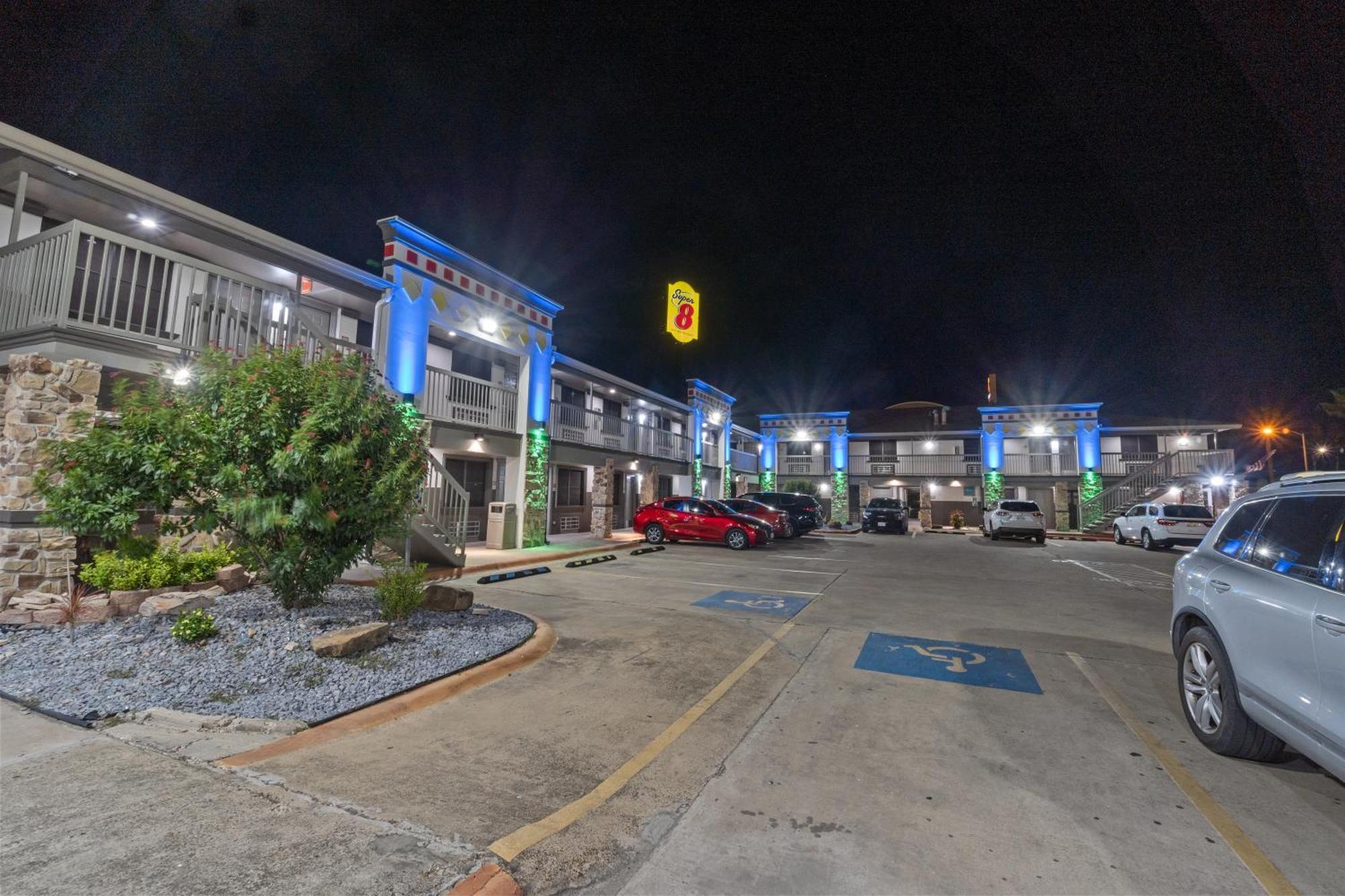 Super 8 By Wyndham Mcallen-Downtown-Airport-La Plaza Mall Ngoại thất bức ảnh